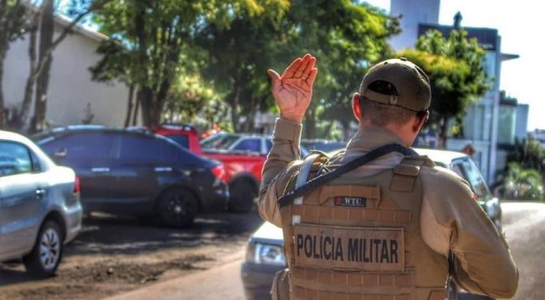 Polícia Militar realiza ação contra a venda ilegal de gasolina argentina