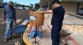 Prefeitura de Campo Erê instala lixeiras em pontos estratégicos da cidade