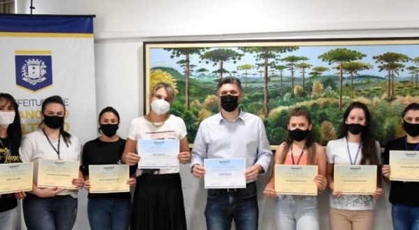 Programa Criança Feliz recebe reconhecimento estadual