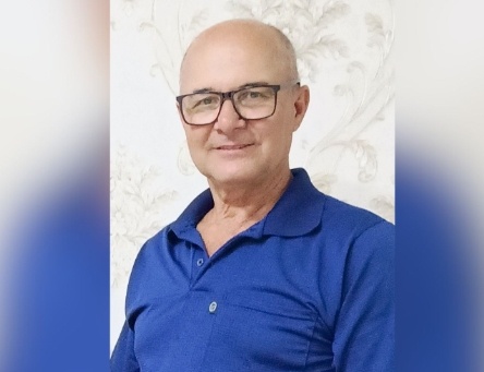 Izair tinha 63 anos e conduzia caminhão com material reciclável (Foto: Redes Sociais)