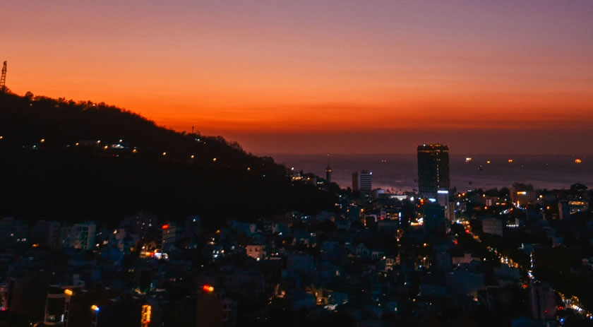 Saiba detalhes do eclipse solar que vai escurecer o céu por 6 minutos
