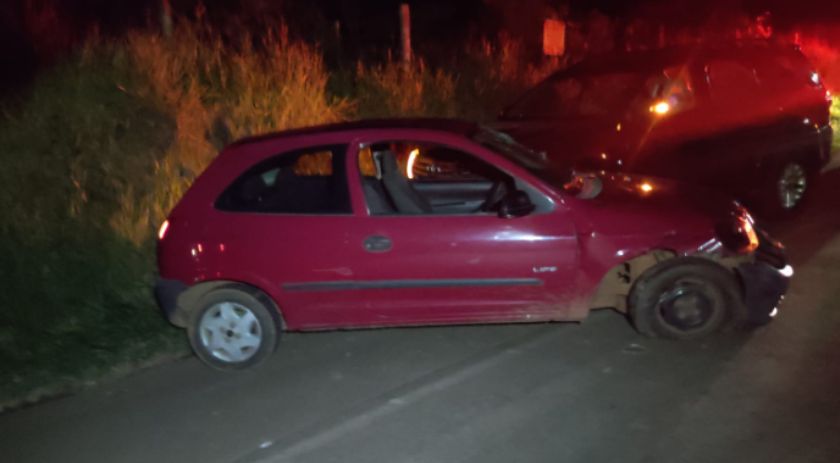 Motorista embriagado é preso após causar acidente envolvendo três veículos