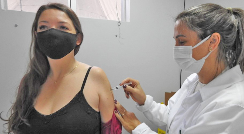 São Miguel inicia a vacinação contra Covid para professores
