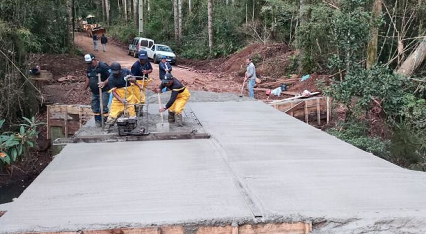 Nova ponte em concreto vai atender o interior do município