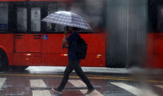 PR em alerta laranja: tempestades com ventos de até 100 km/h