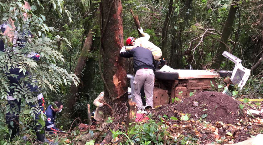 Acidente é registrado na manhã de hoje, na PR 483