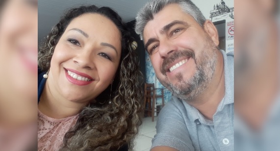 Filho é preso suspeito de matar a mãe e o padrasto para ficar com herança