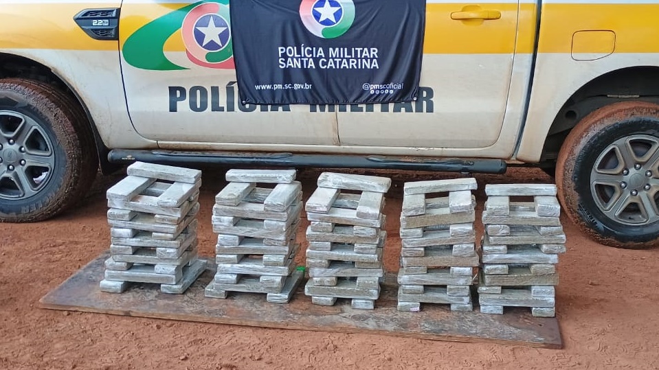 Policiais Rodoviários de SC apreendem 80 quilos de maconha em Palmas