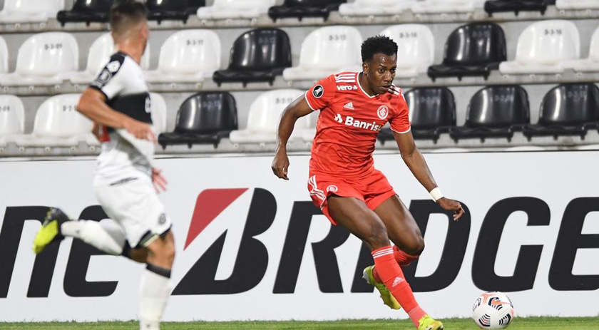 Moisés fala em alívio e confiança após vitória do Inter