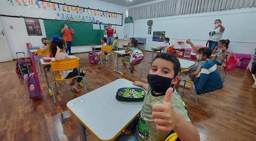 Prevenção à covid-19 na volta às aulas depende da comunidade escolar