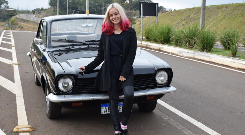 Conheça a história da beltronense apaixonada pelo Corcel preto