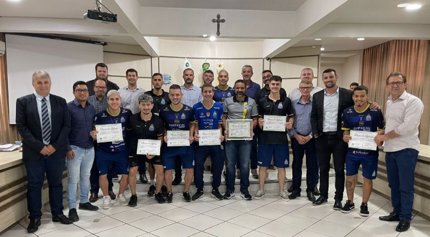 ABF conquista título nacional e recebe reconhecimento da Câmara
