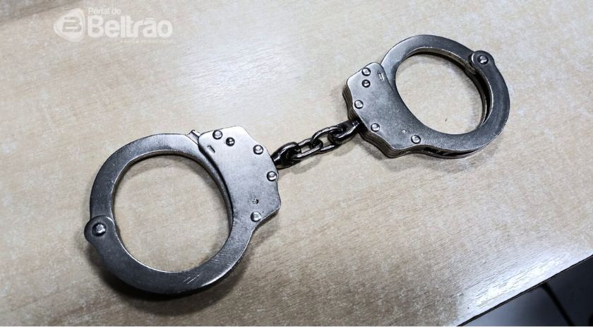 Suspeito de invasão e furto é preso no bairro Pinheirão
