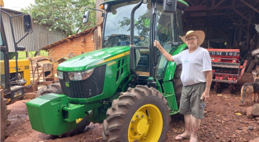 Agricultor de Marechal Cândido Rondon renova maquinário com apoio do Estado e do BRDE