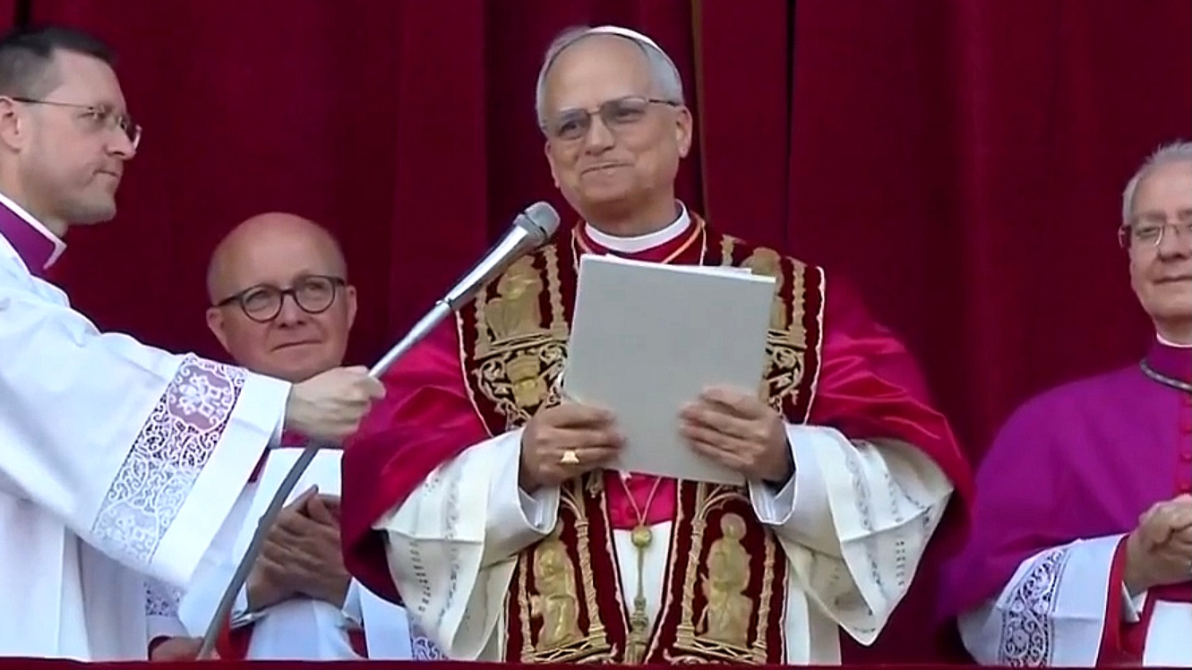 Robert Francis Prevost é o novo papa e escolhe o nome Leão XIV