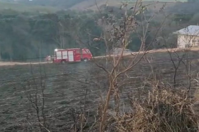 Bituca de cigarro pode ter causado incêndio de grandes proporções