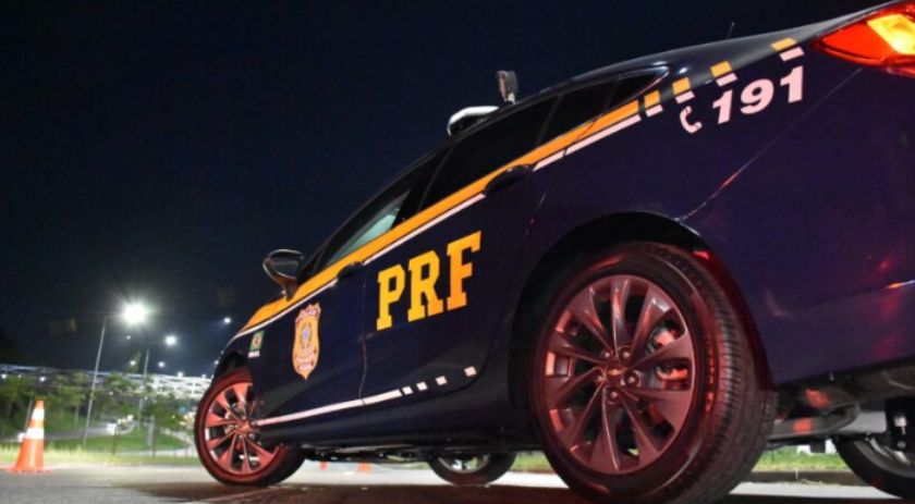Homem com mandado de prisão em aberto por estupro de vulnerável é preso pela PRF no Sudoeste
