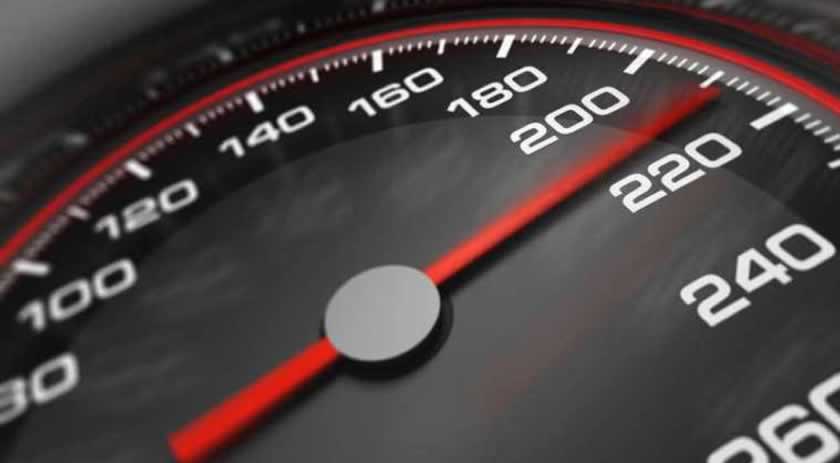 Excesso de velocidade é a principal causa de multas no Estado