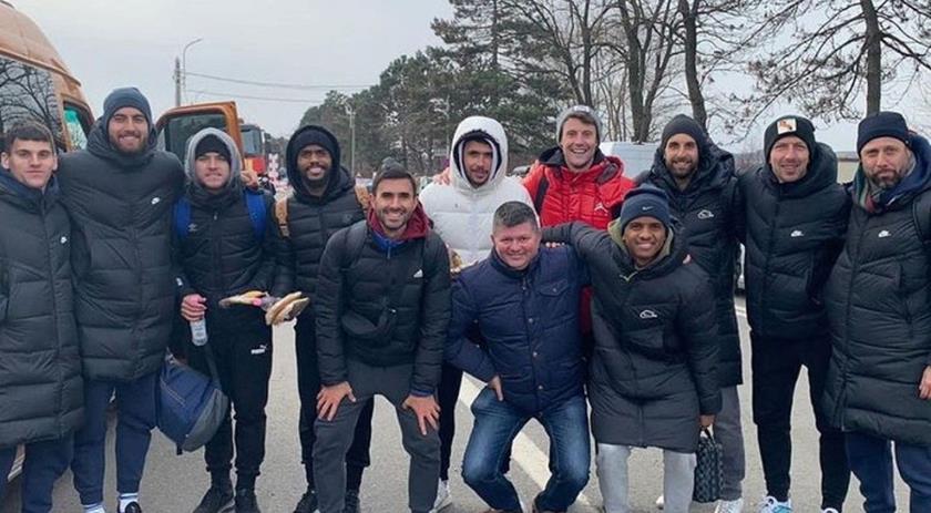 Jogadores brasileiros conseguem deixar a Ucrânia
