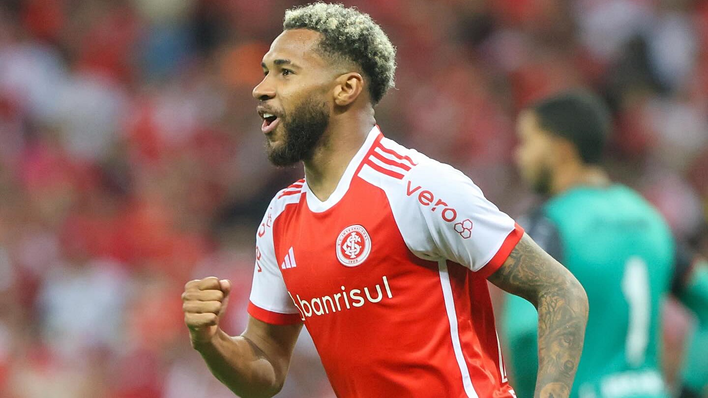 Inter mantém o embalo, supera o Vitória e chega a oito jogos de invencibilidade