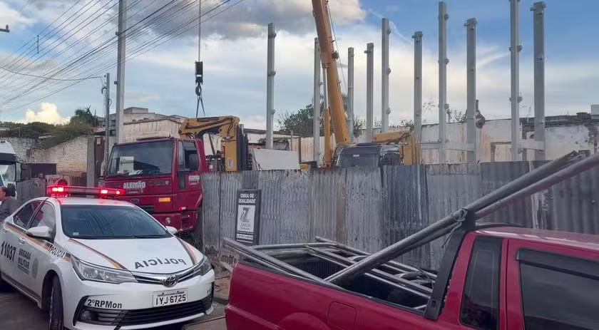 Homem morre após queda de 4,5 toneladas de concreto em obra de prédio pré-moldado no RS