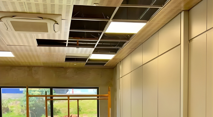 Fórum adia primeiro júri popular após interdição do plenário