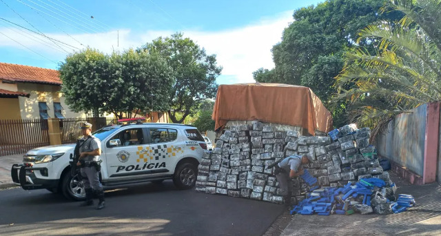 Polícia Militar Rodoviária realiza apreensão de mais de 3,5 toneladas de drogas com motorista de Francisco Beltrão