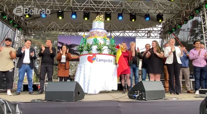Campo Erê comemora aniversário do município com show gospel e bolo para a população