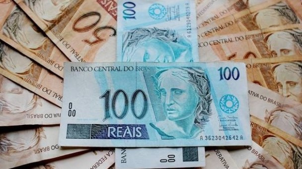 Salário mínimo será de R$ 1.621 em 2026, diz governo federal