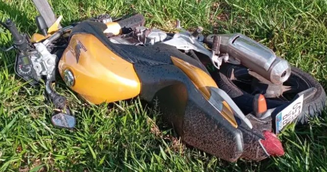 Motociclista fica ferido após queda na divisa entre Francisco Beltrão e Verê