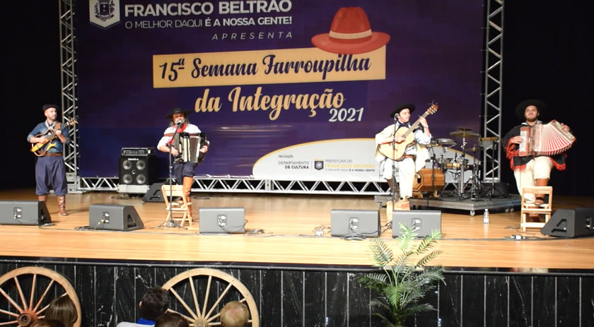 Beltronenses prestigiam primeiro dia de shows em comemoração à Semana Farroupilha