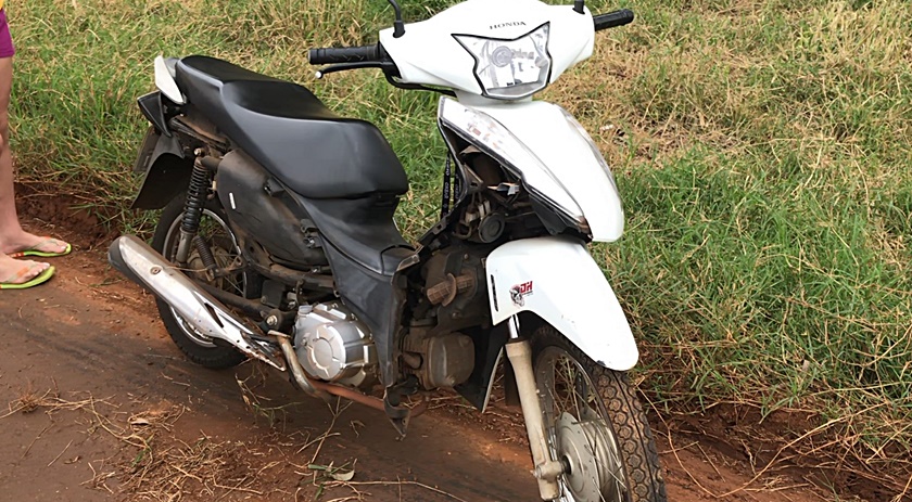 Motociclista e passageira ficam feridas em colisão registrada no Bairro Aeroporto