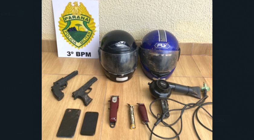 Moto furtada e simulacro de arma de fogo são apreendidos com menor de idade, em Coronel Vivida