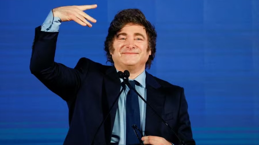 Argentina reafirma saída da OMS e diz que vai rever protocolo sobre vacinas