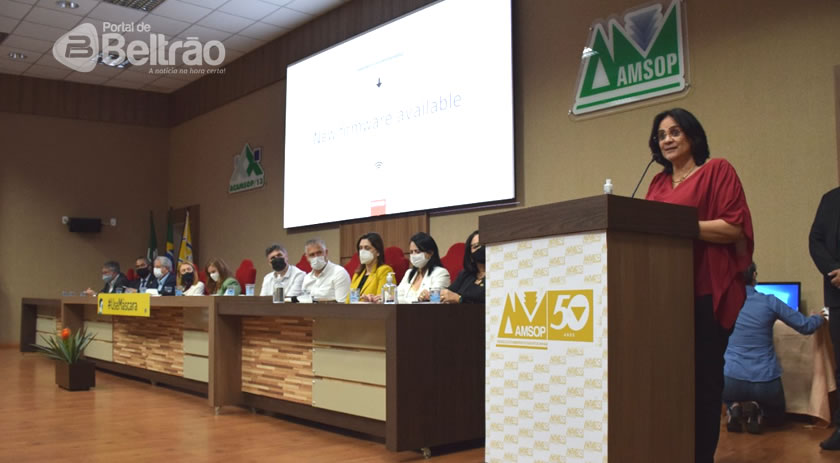 Ministra Damares anuncia Casa da Mulher Brasileira pra Beltrão e Pato Branco