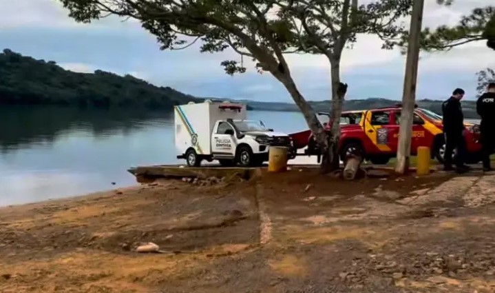 Bombeiros encontram corpo de homem que desapareceu após cair de jetski no alagado