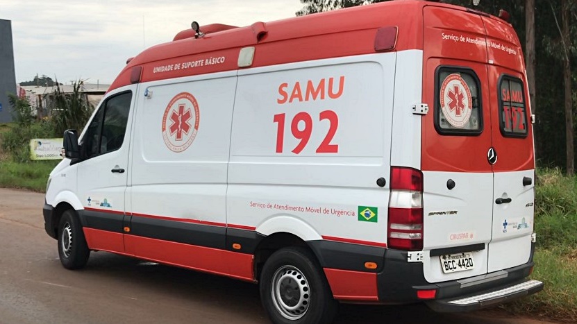 Bebê nasce dentro de ambulância do SAMU durante transferência