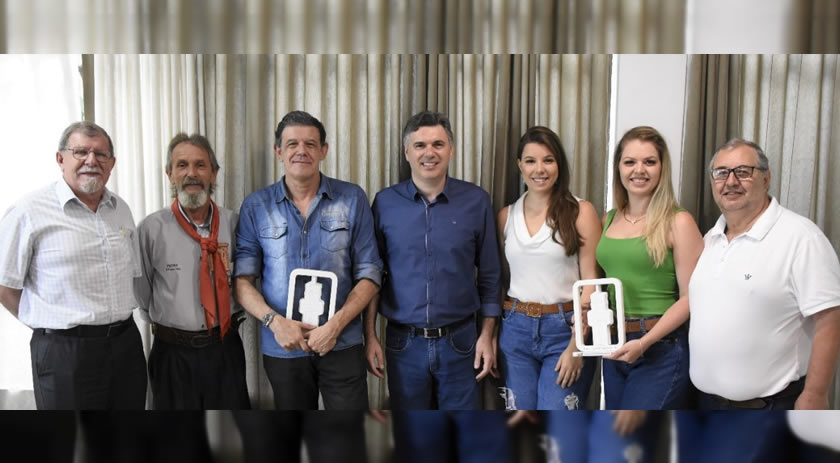 Talentos da música recebem homenagem