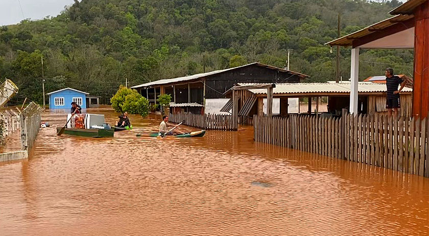 Enchentes castigam a linha Santa Bárbara, no interior de Beltrão
