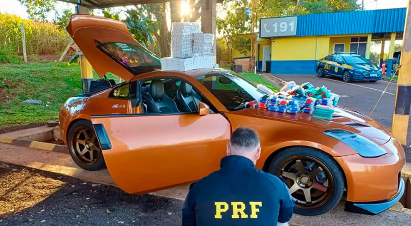 Homem foge após pedir para ir ao banheiro e abandona carro esportivo com carga milionária de celulares e medicamentos
