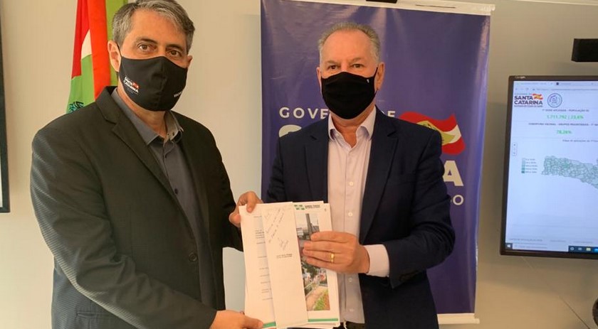 Trevisan oferece espaço do Município para instalação de unidade do Hemosc