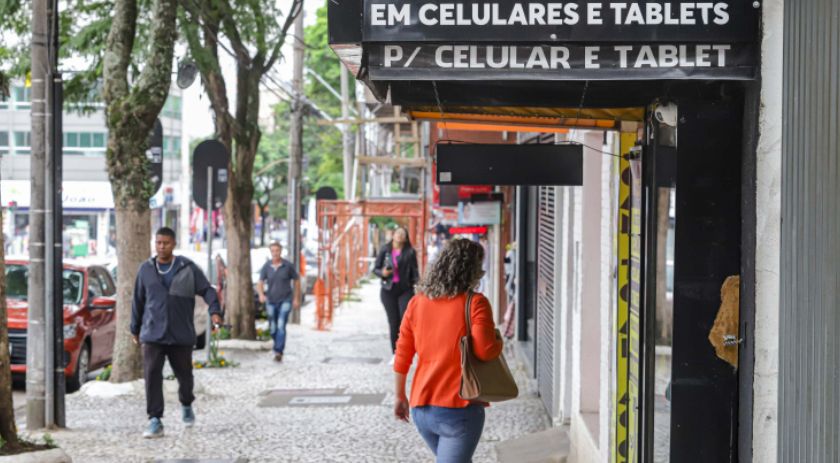 Paraná cria 44,6 mil empresas em 2023 e tem a cidade mais rápida do Brasil para gerar negócios