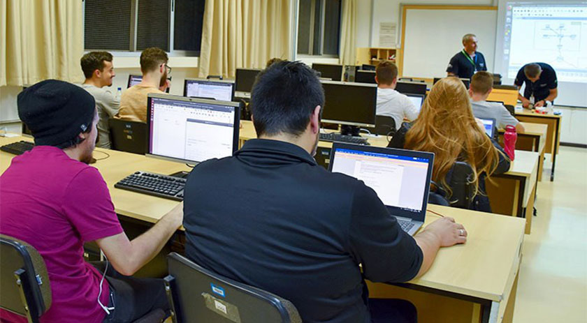 UTFPR está com inscrições em programas de mestrado e doutorado