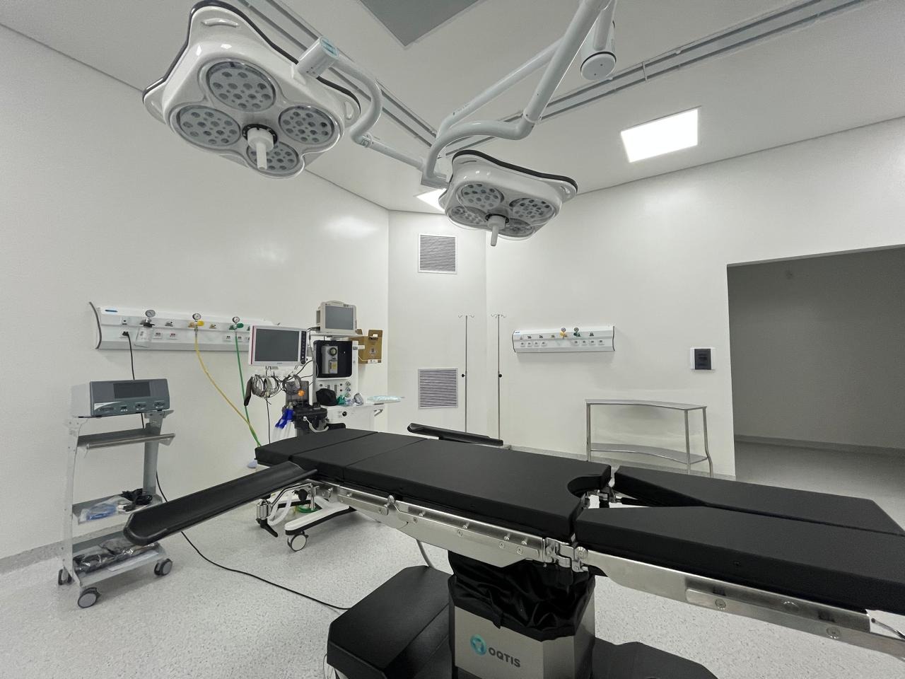Hospital Intermunicipal abre novo serviço e passa a realizar cirurgias