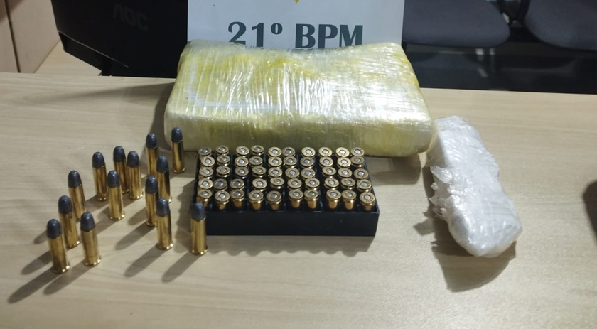 PM apreende munições e drogas em Francisco Beltrão