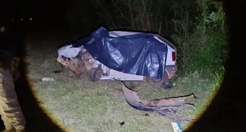 Acidente entre dois carros deixa uma pessoa morta na BR-373