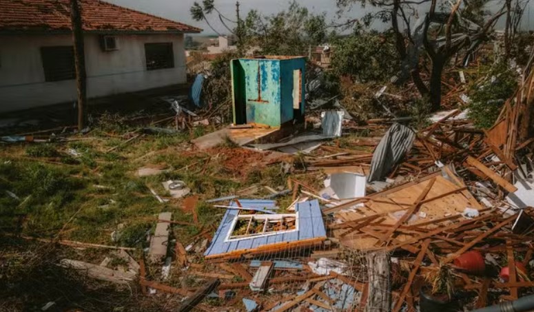 Cidade paranaense destruída por tornado liderou desmatamento da Mata Atlântica no Brasil por três décadas, indica levantamento