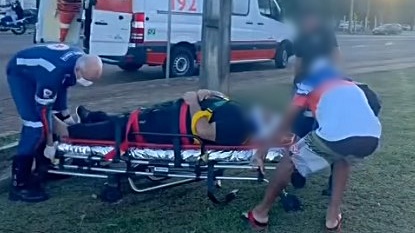 Acidente entre motocicleta e pedestre é registrado em frente à BRF