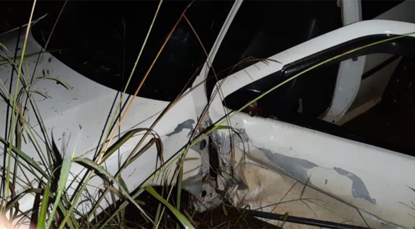 Veículo invade pista contrária e quase causa tragédia na BR-163