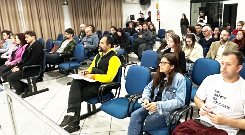 Na Câmara, audiência pública propõe avanços na educação especial